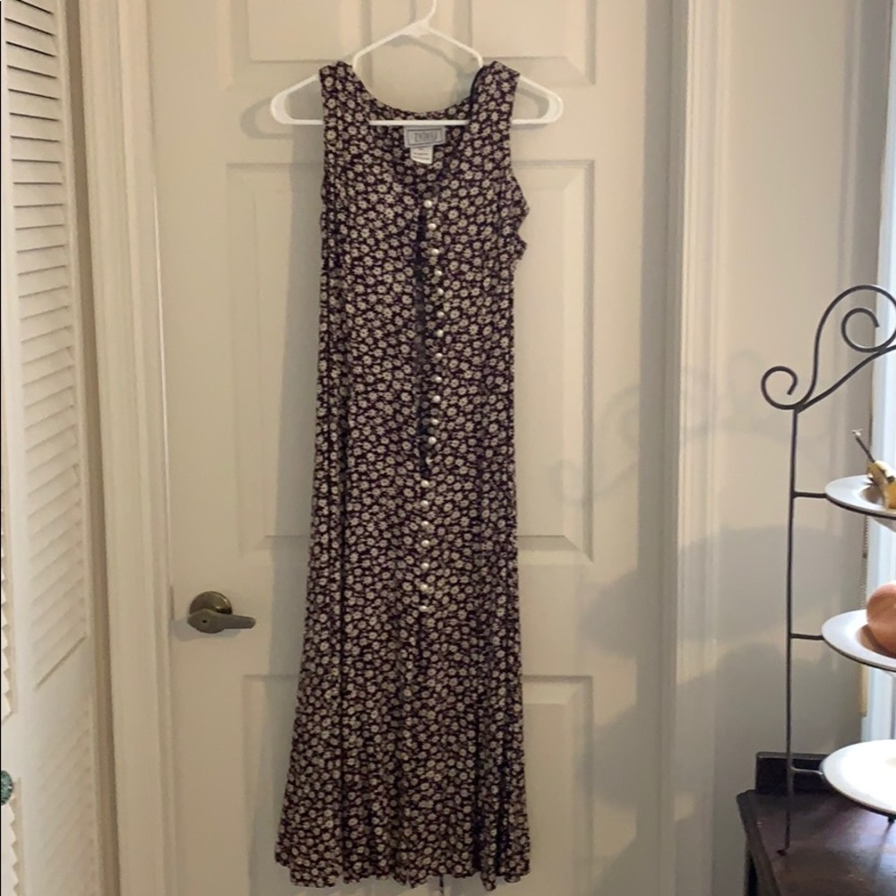 Women’s Dress/Juniors